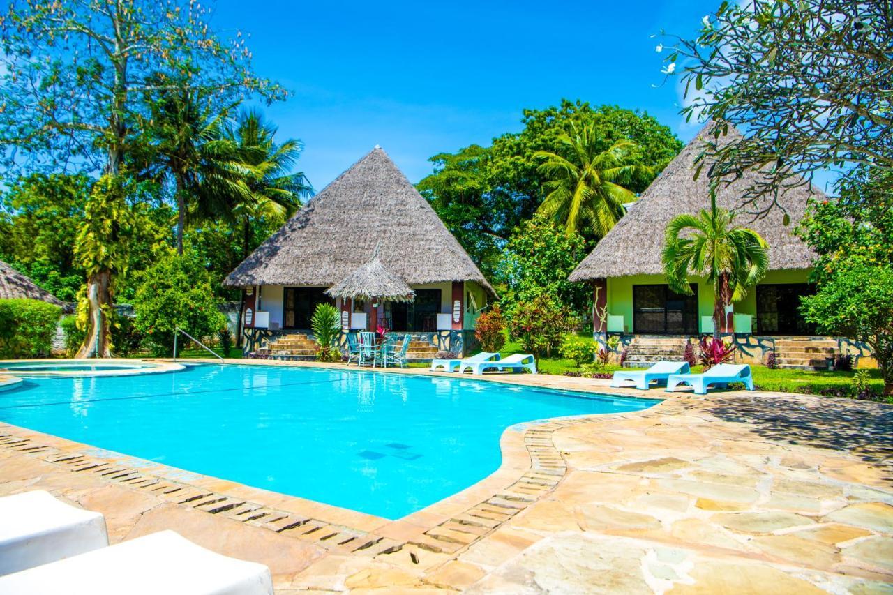Oasis Diani Beach Villas Luaran gambar